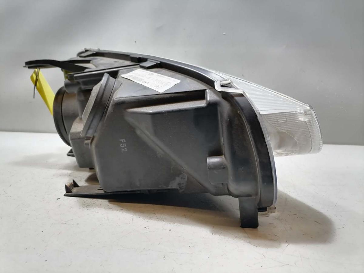 Ford C-Max original Scheinwerfer vorn links Halogen Facelift Bj.2007